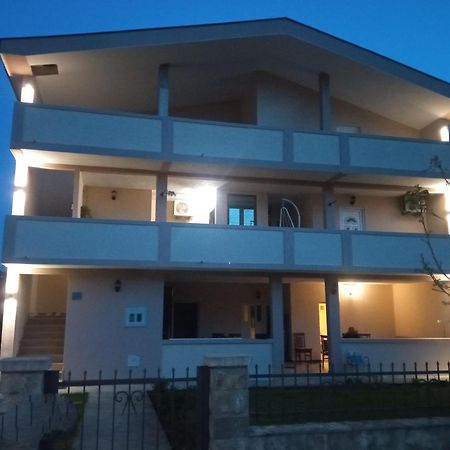 Apartmani Zecevic Будва Екстериор снимка