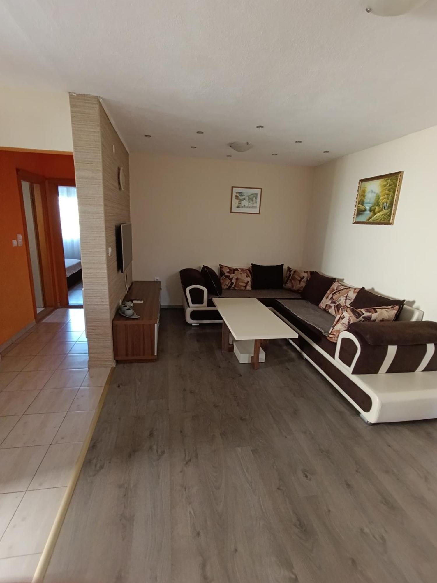 Apartmani Zecevic Будва Екстериор снимка